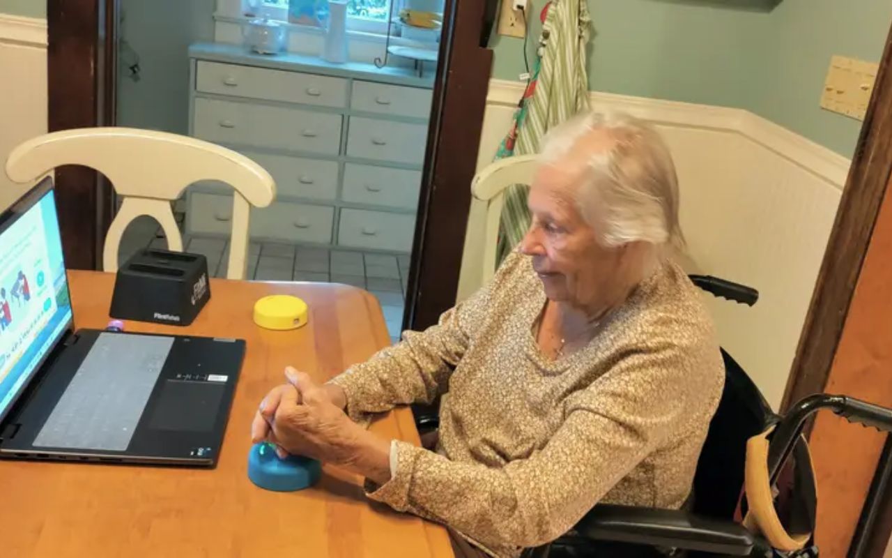 fitmi-user-female fitmi user recovering from stroke and neuro rehab