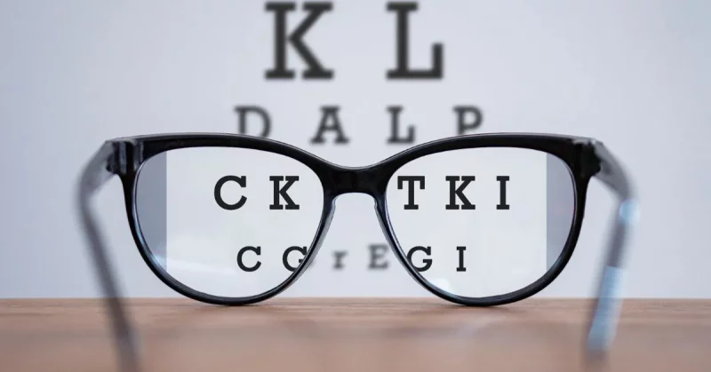 eye test for accommodative dysfunction after brain injury
